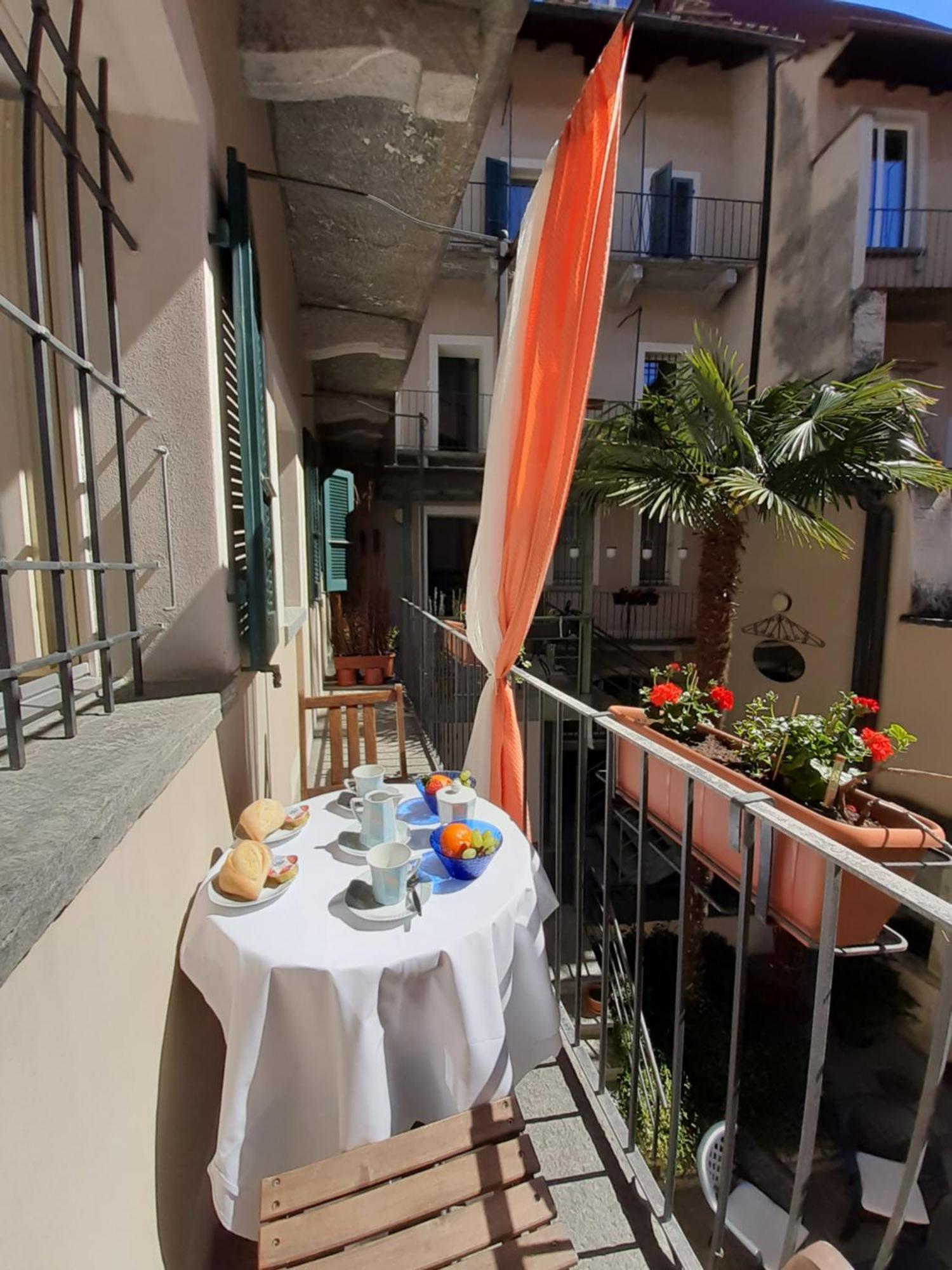 Апартаменты Piazza Grande House Локарно Номер фото