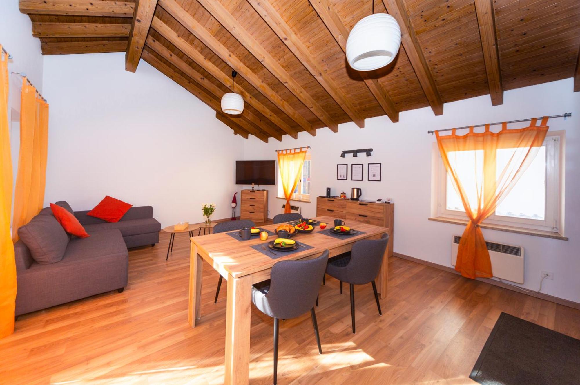 Апартаменты Piazza Grande House Локарно Экстерьер фото